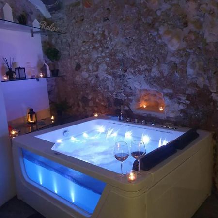 Salerno Mare E Luci Deluxe Apartment Bagian luar foto