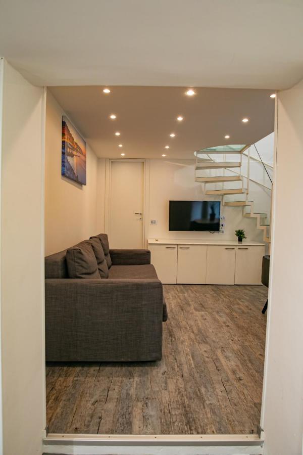 Salerno Mare E Luci Deluxe Apartment Bagian luar foto