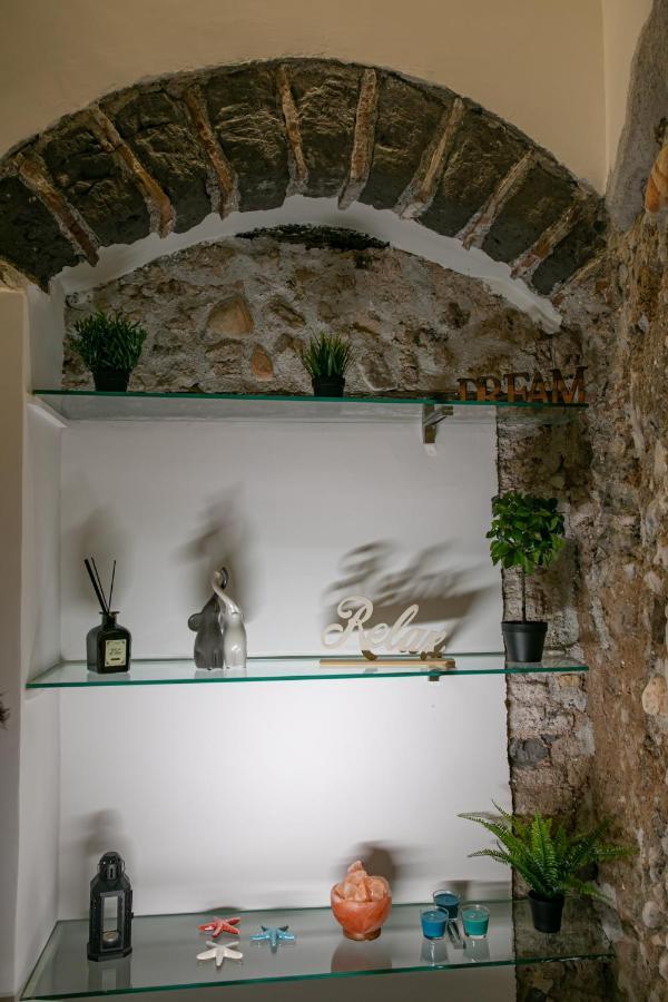 Salerno Mare E Luci Deluxe Apartment Bagian luar foto