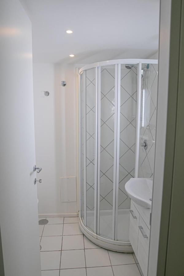 Salerno Mare E Luci Deluxe Apartment Bagian luar foto