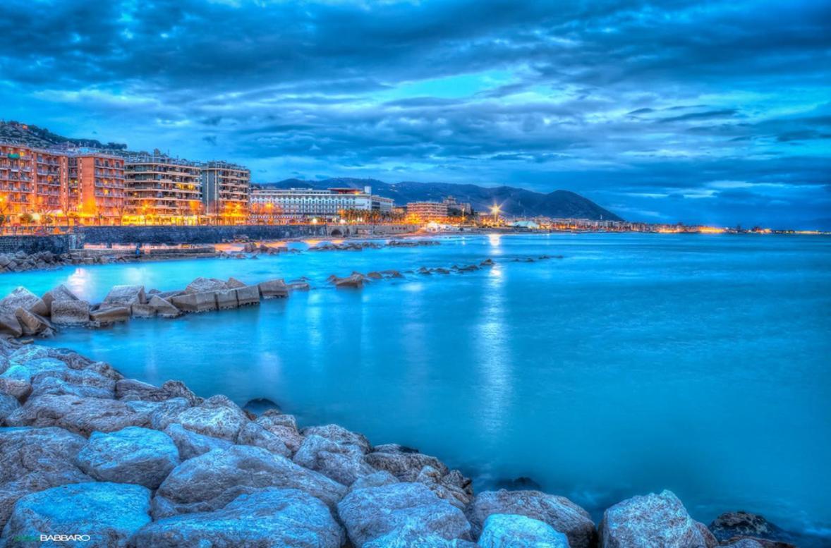 Salerno Mare E Luci Deluxe Apartment Bagian luar foto